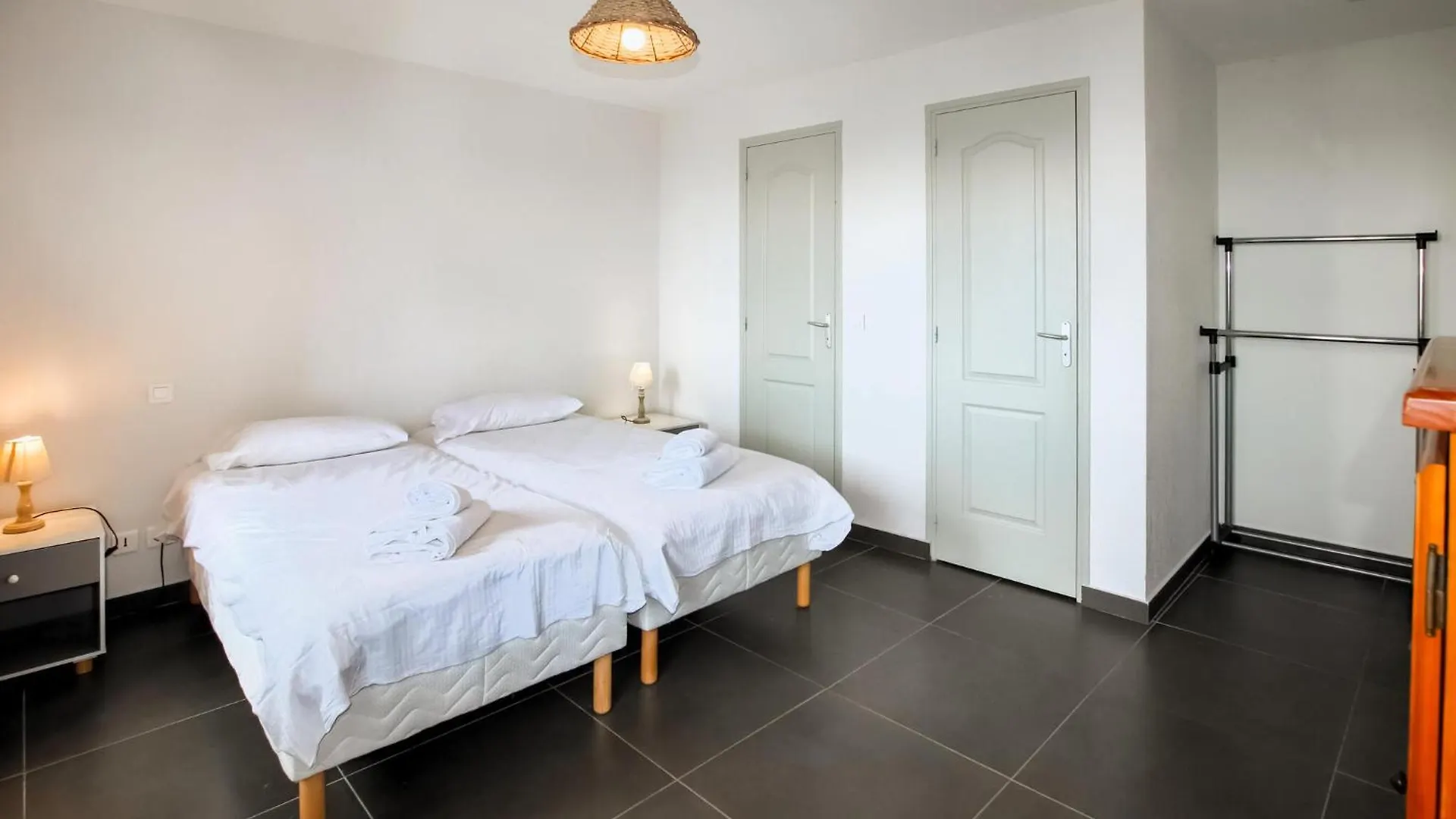 Lovely Home In Privas With Sauna 0*,